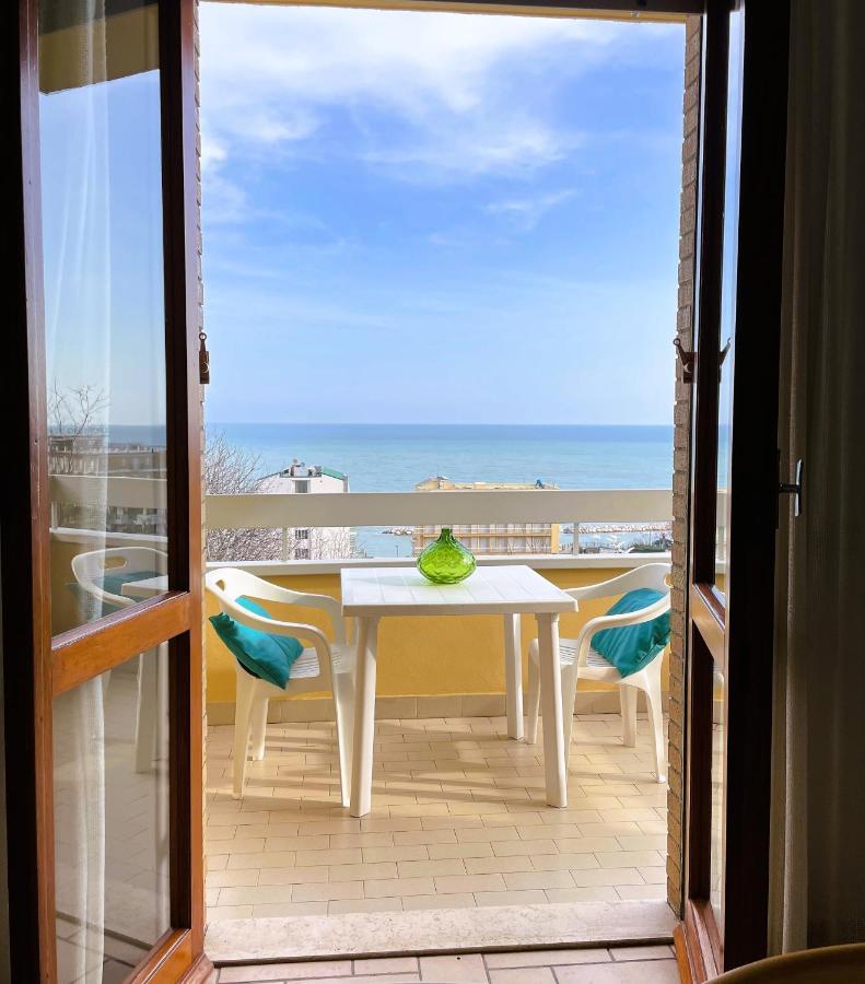 Residence Azzurro Gabicce Mare Eksteriør bilde