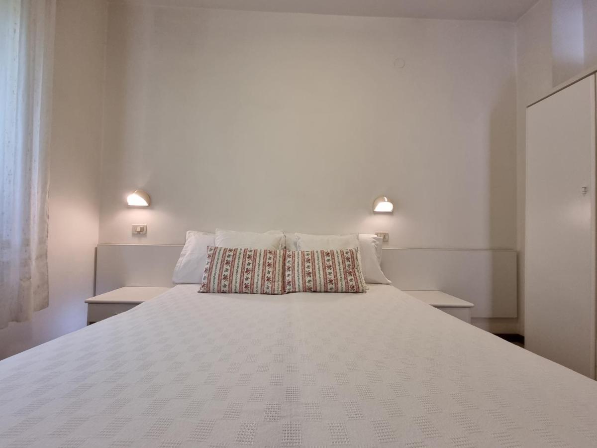 Residence Azzurro Gabicce Mare Eksteriør bilde